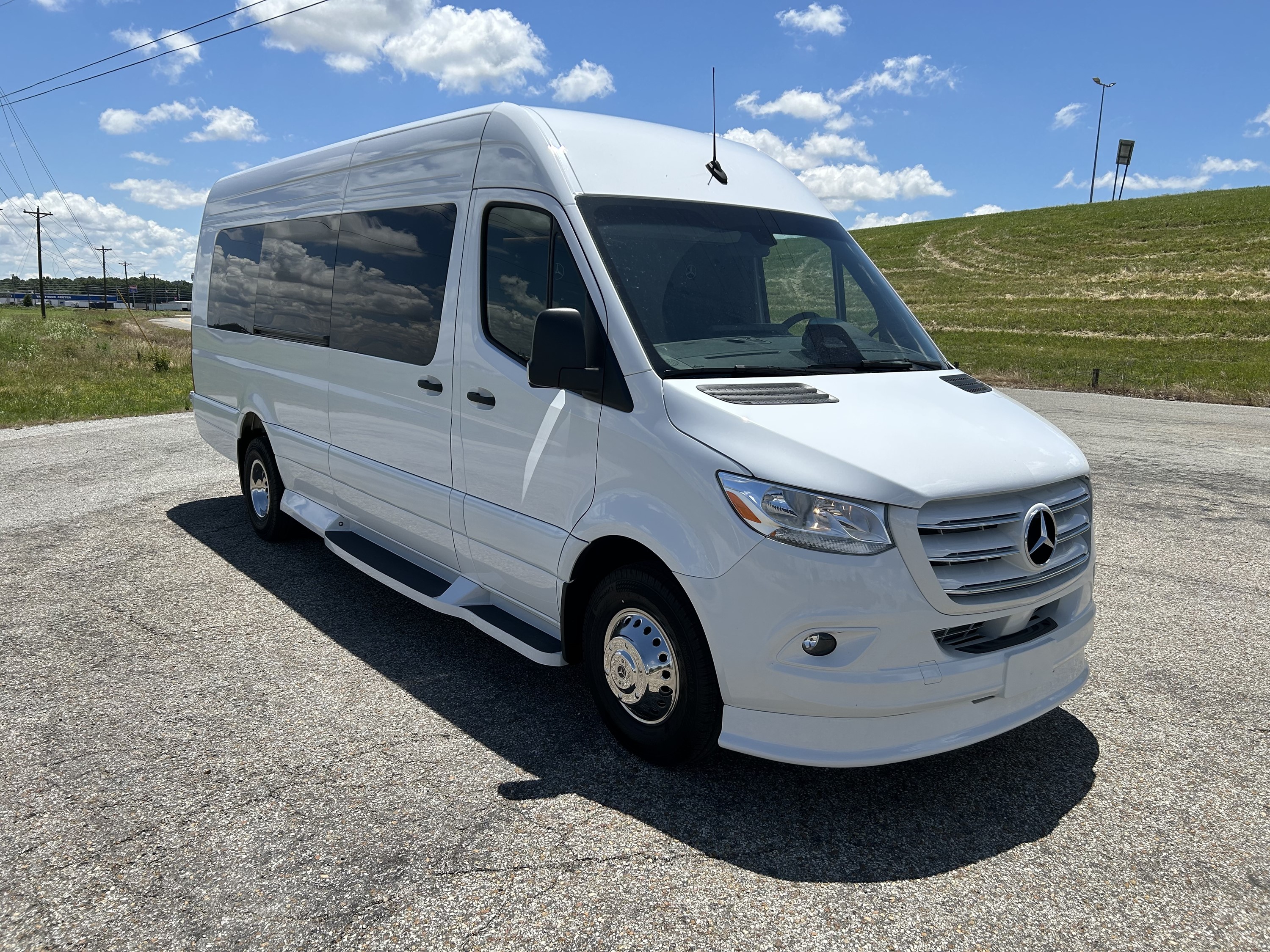 2025 Mercedes-Benz Sprinter 3500 170 Ext WB HO High Roof's photo