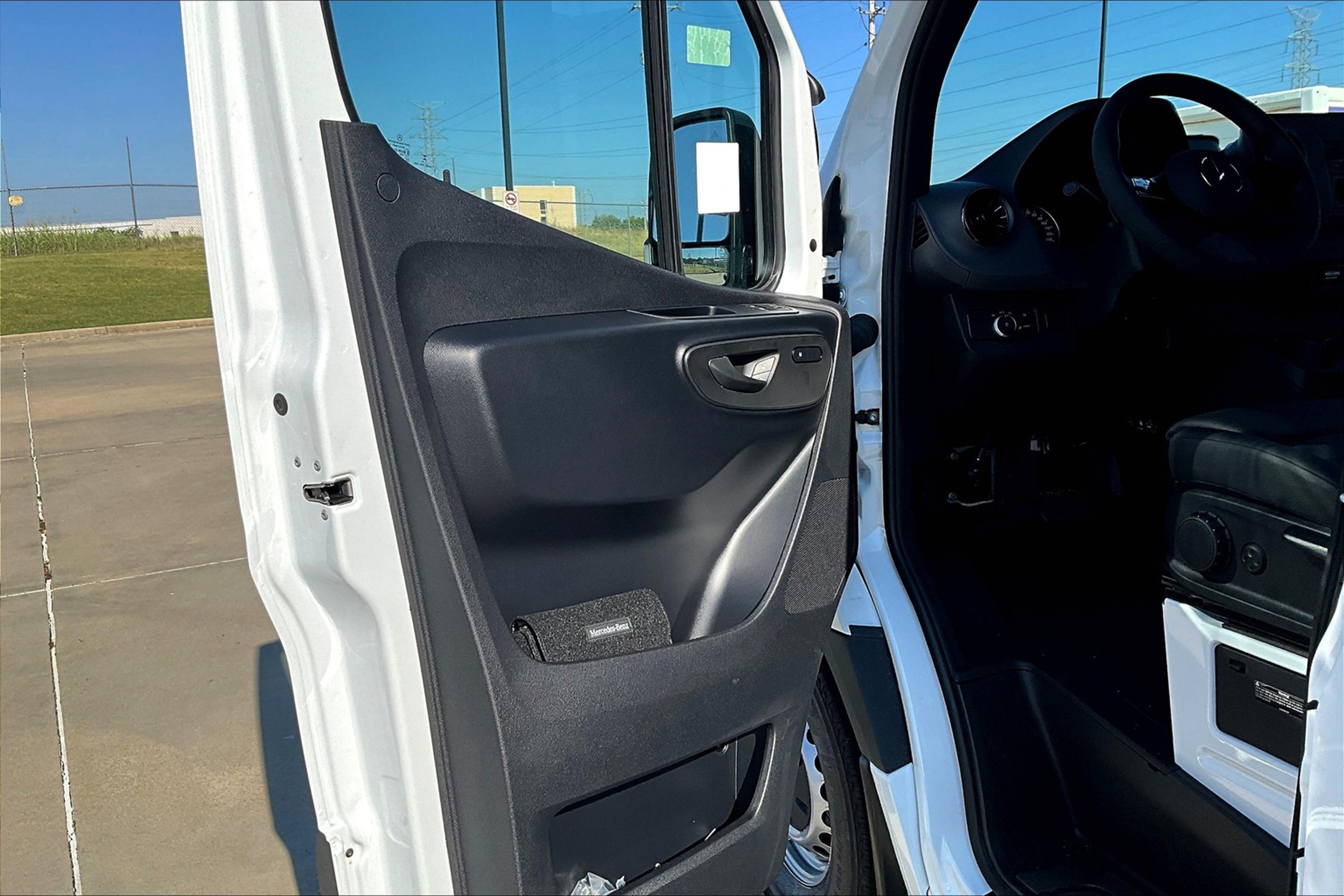 2025 Mercedes-Benz Sprinter Cargo Van Base - Photo 10
