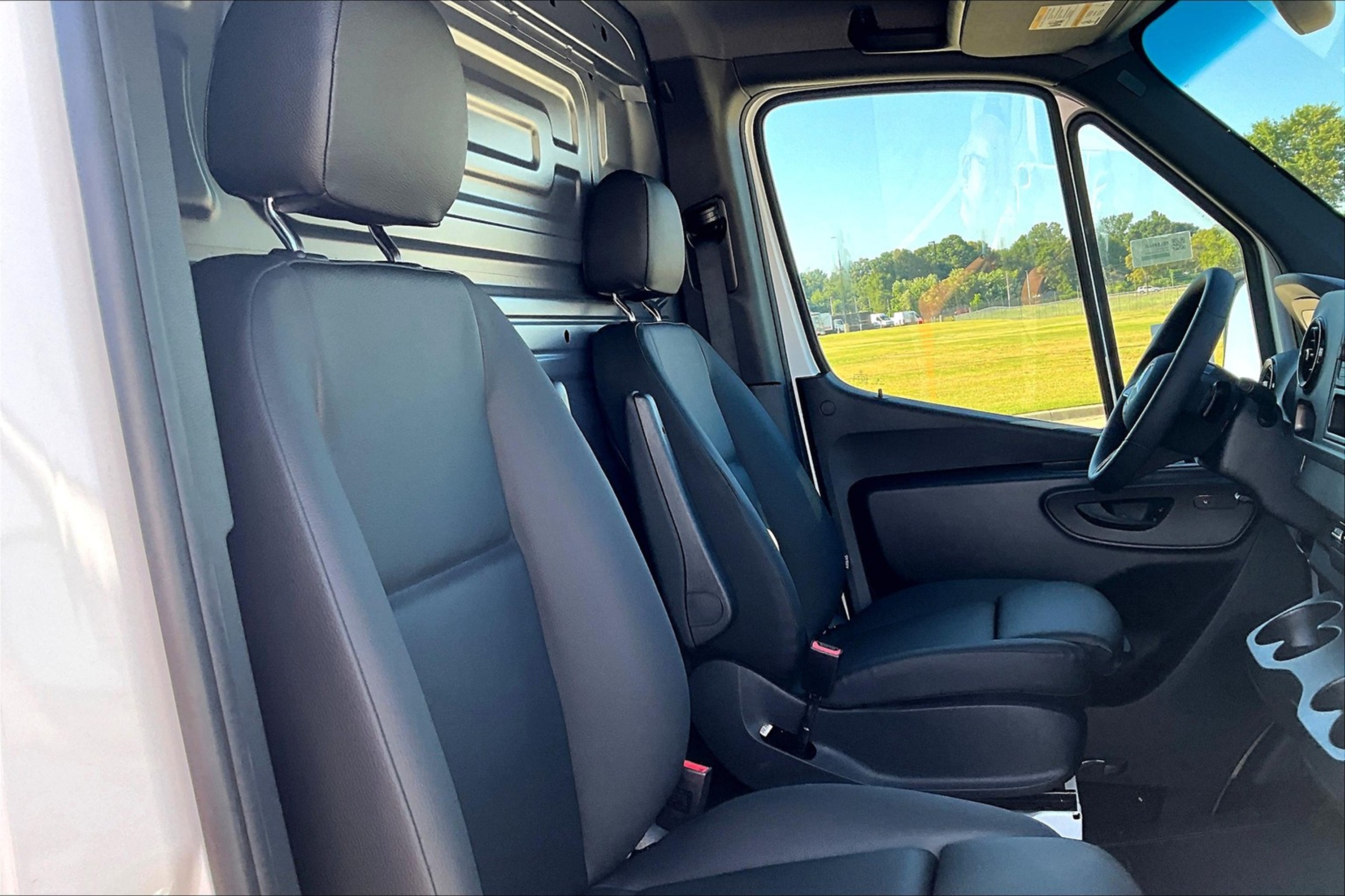 2025 Mercedes-Benz Sprinter Cargo Van Base - Photo 30