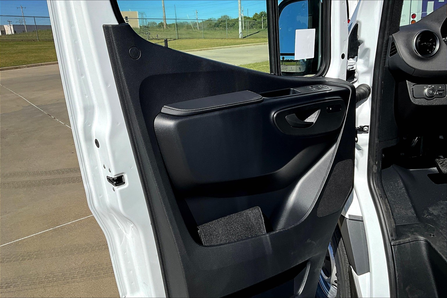 2026 Mercedes-Benz Sprinter Cargo Van Base - Photo 10